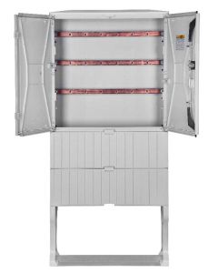 Flachschränke mit Sockel H 1600 x B 745 x T 226 mit Sammelschienensystem 400A